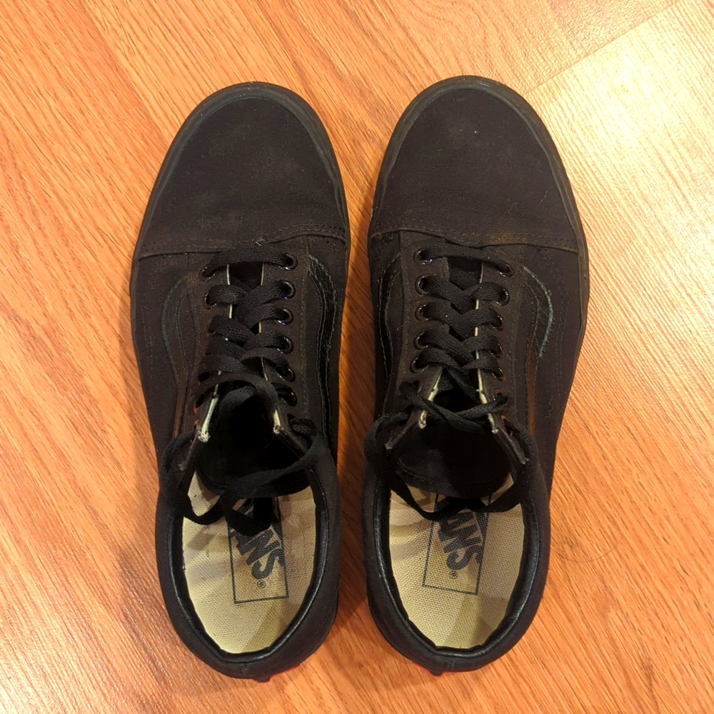 Black Old Skool Vans women's 9.5